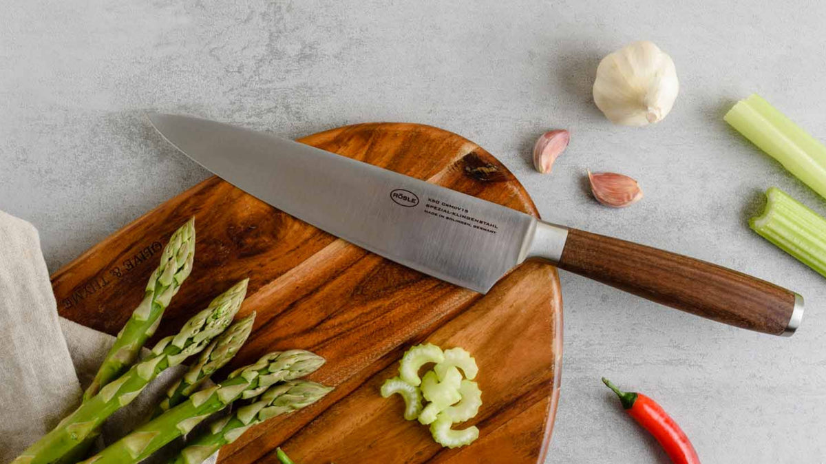 How to maintain a razor-sharp knife