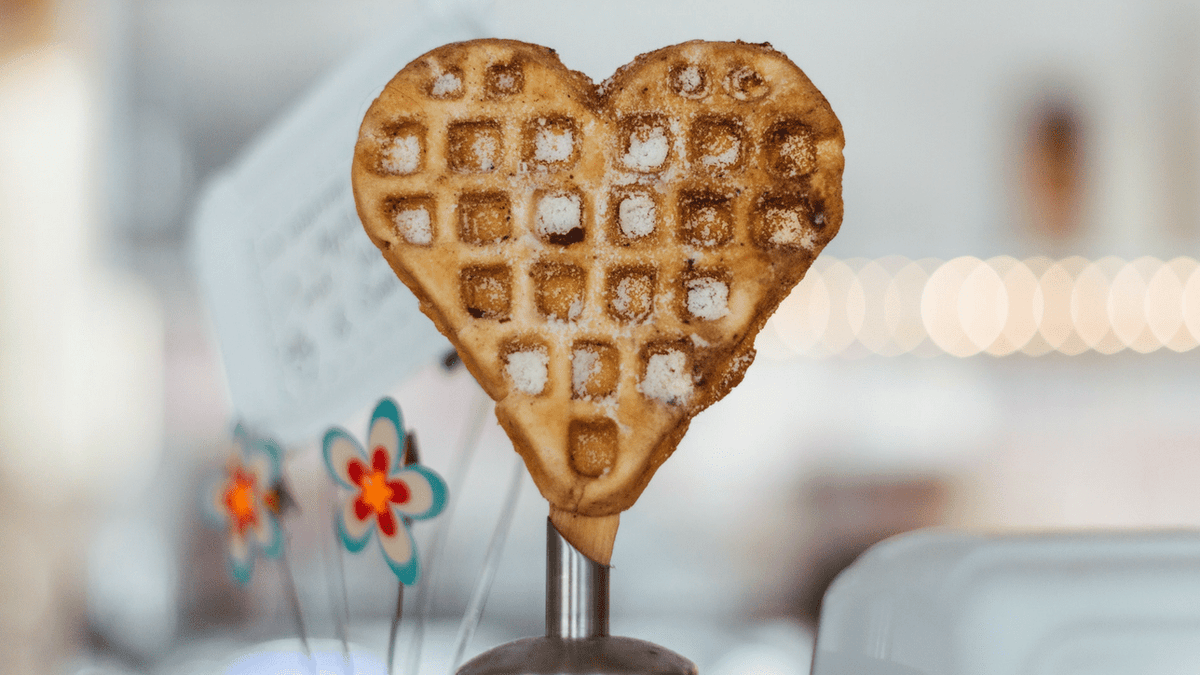Treat Your Valentine: 3 Recipes & Products for Lasting Love