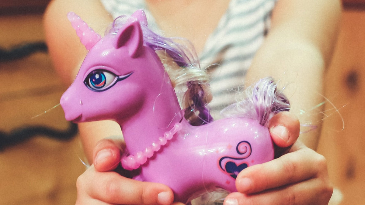 9 Ways to Protect Kids from Consumerism and Why It's Important