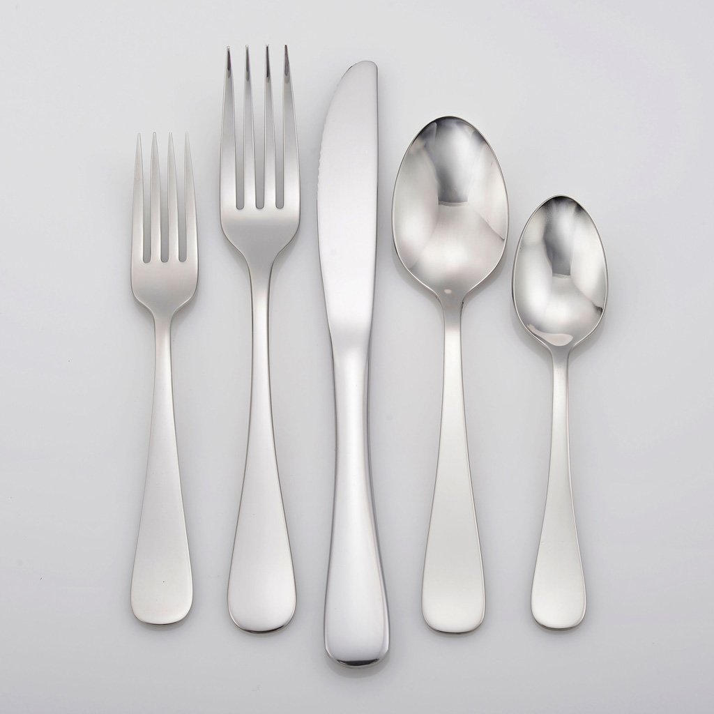 https://buymeonce.com/cdn/shop/products/Annapolis_-_5_piece-_20_piece_-45_piece_-_65_piece-LIBERTY_FLATWARE-MADE-IN-AMERICA-DURABLE-QUALITY_5a7858b1-8719-41f2-8e84-2341b793a55f.jpg?v=1552918540