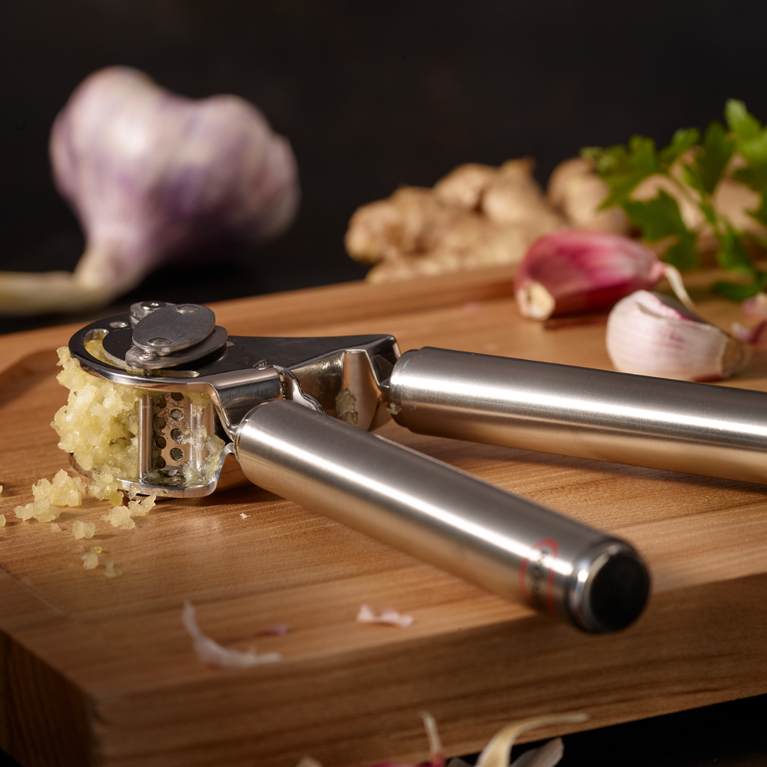 Rosle Stainless Steel Garlic Press with Scraper